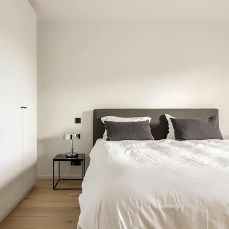 Dedijk By Bloss Daire